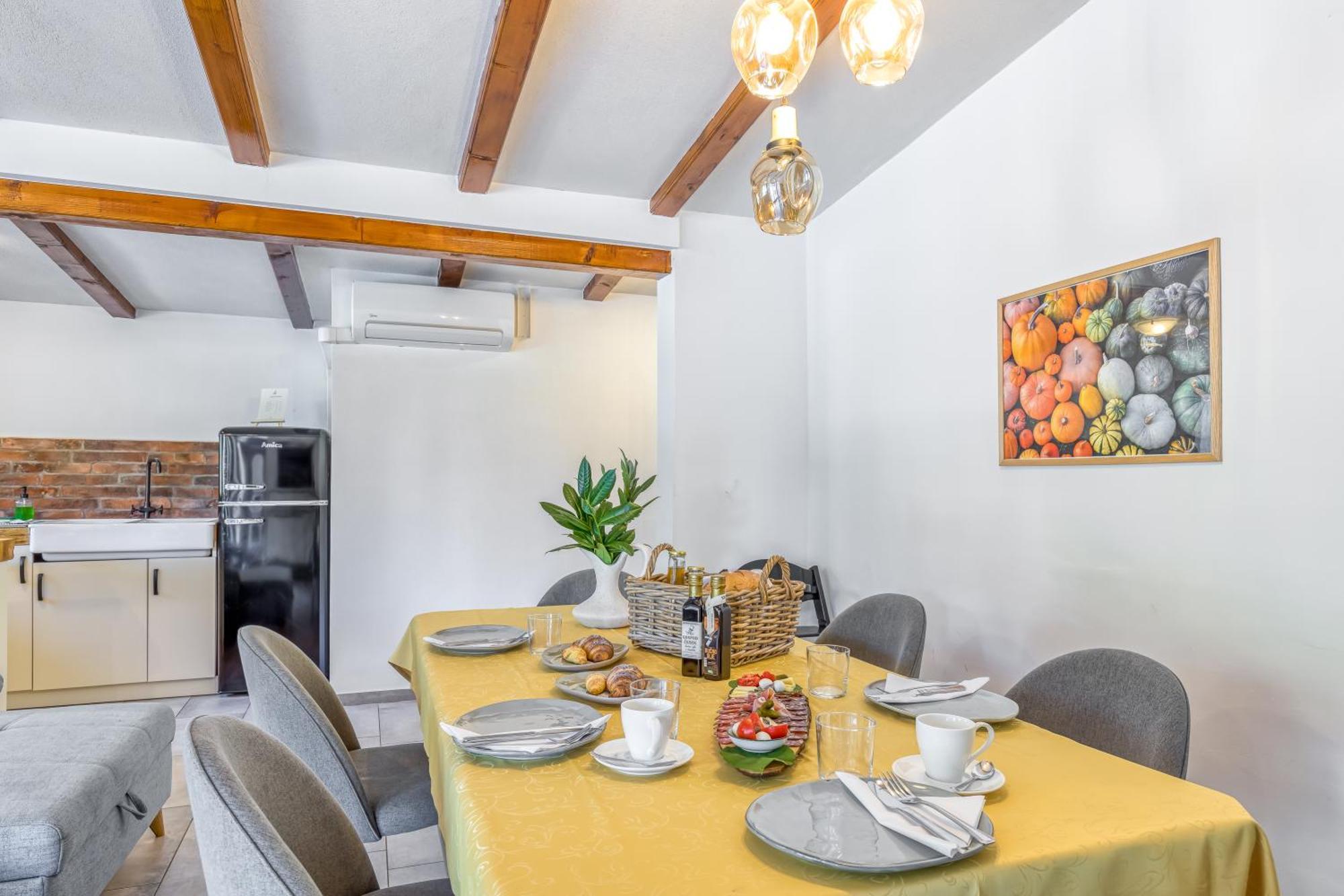 Bajsova Domacija Apartment Podcetrtek Phòng bức ảnh